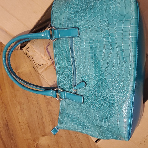 U.S. Polo Assn. Stylish & Beautiful Handbag - Picture 4 of 4